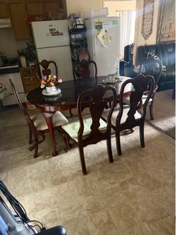 Moving out sale