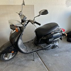 Yamaha Vino Scooter
