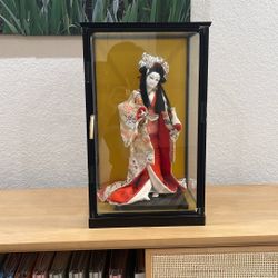 Nihon Ningyo Doll