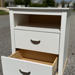 Pair of Prepac Yaletown White Nightstands – 2-Drawer Bedside Tables (Set of 2))