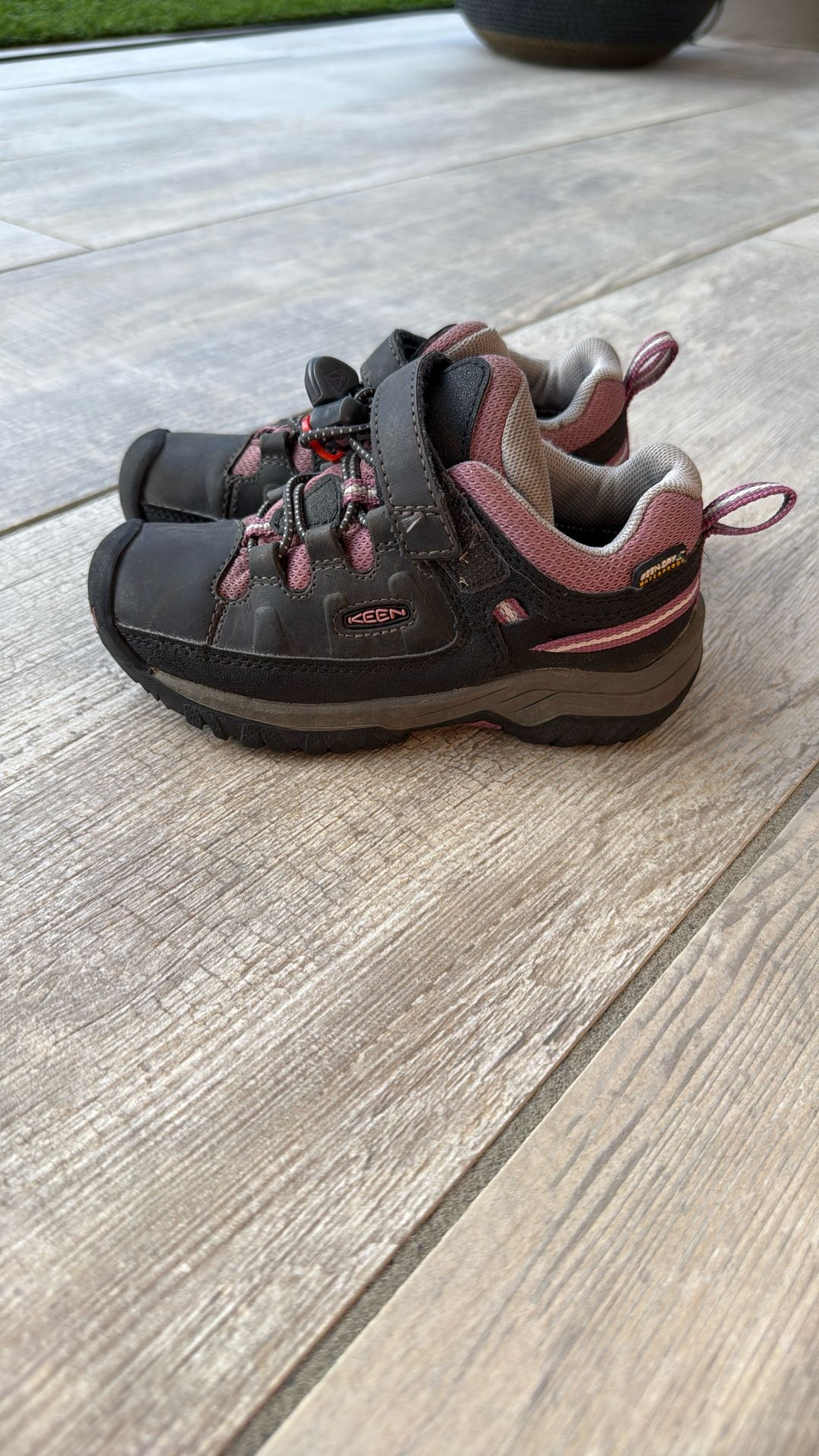 Keen shoes