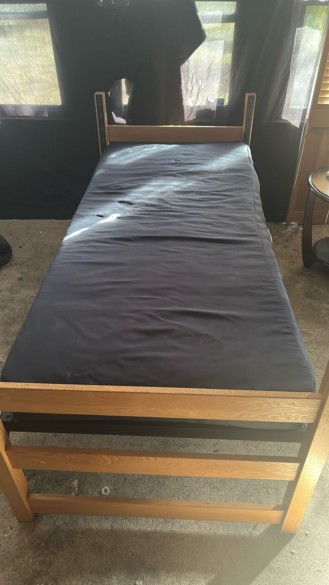 Twin Size Bed 