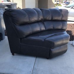 Couch 20$ 