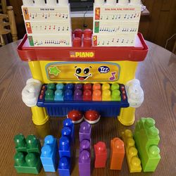 Vintage Interactive, Musical Toy Mega Blocks Mr. Piano