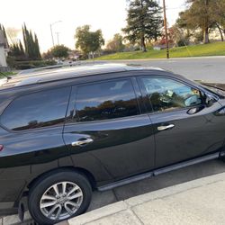 2016 Nissan Pathfinder