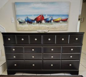 ASHLEY FURNITURE DRESSER 6 DRAWERS DELIVERY AVAILABLE