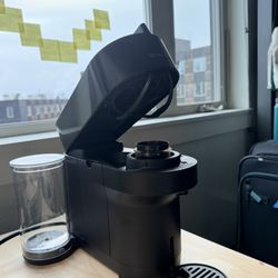 Nespresso Vertuo Pop+ (Like New)