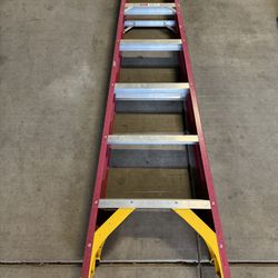 Werner 6’ Fiberglass Ladder *Excellent Condition*