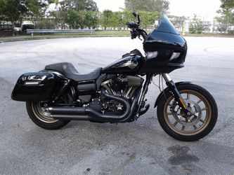 Dyna low 2024 rider bagger