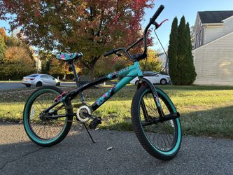 Girls Bike, 20 Inch