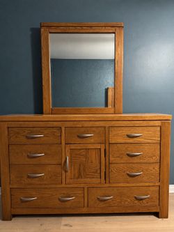 4-Piece Queen Bedroom Set