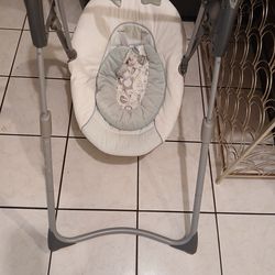 Baby swing