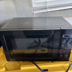 Magic Chef Microwave 