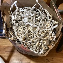 6 Free Non-working Icicle Incandescent Light Strands