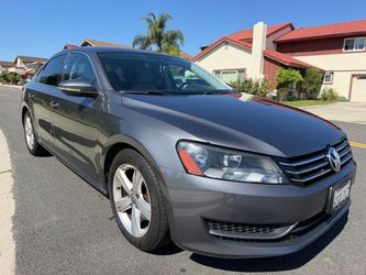2012 Volkswagen Passat SE PZEV