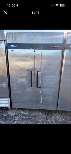 TurboAir 2 door reach in freezer