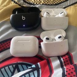 Air Pods In Beats 