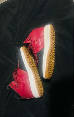 Shoe