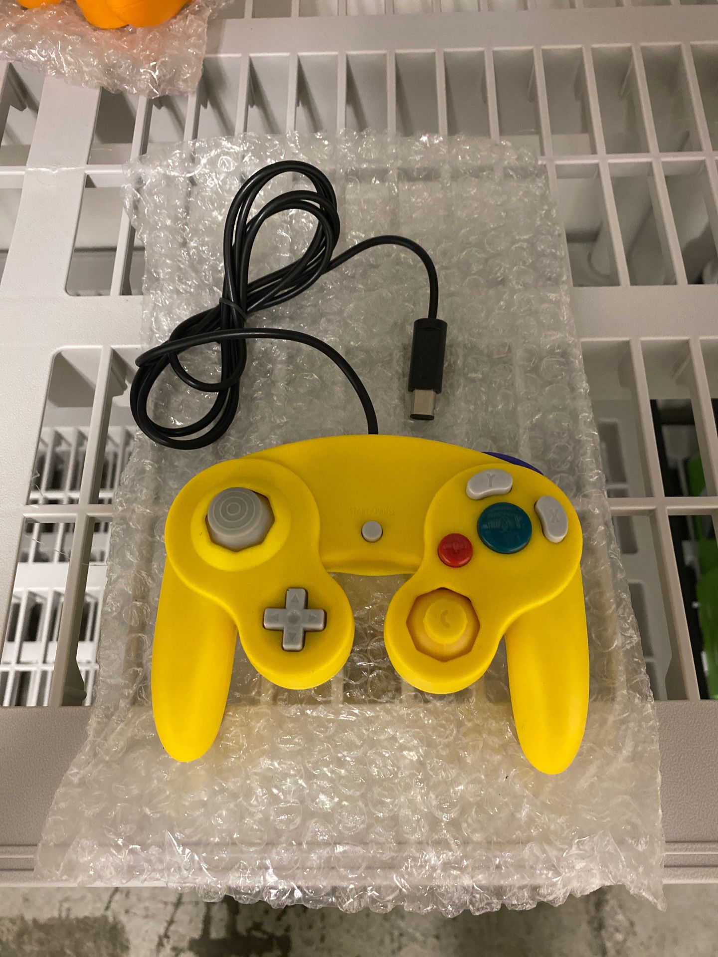 Wired NGC Controller for Nintendo GameCube- Yellow (NEW)