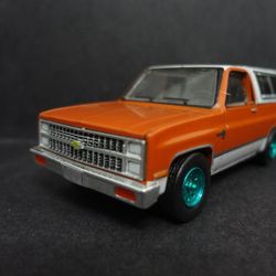 Greenlight GM 1981 Chevrolet K5 Blazer w/ removable top - Loose 1:64