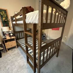 Twin Bunkbed