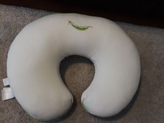 Nursing pillow