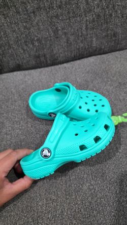 Crocs size #9c niños