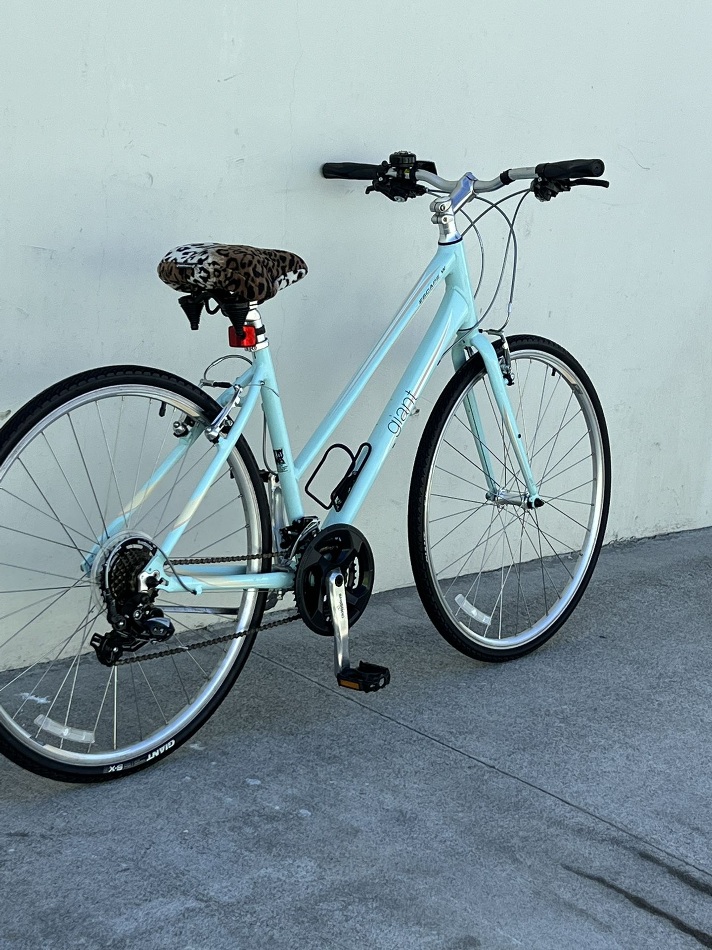Giant Escape W Hybrid Bike 700 Wheels