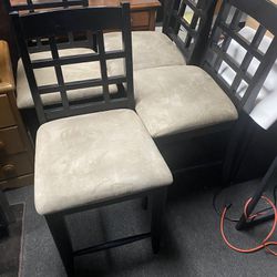4 tall chairs