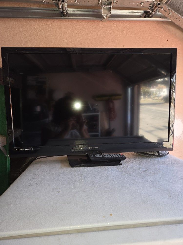 Emerson TV