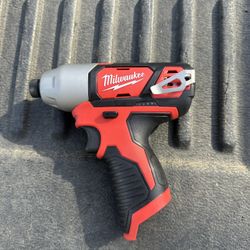 12v Milwaukee Impact Driver 