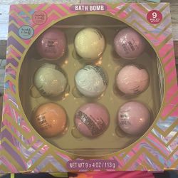 Brand New Bath Bomb Gift Set 