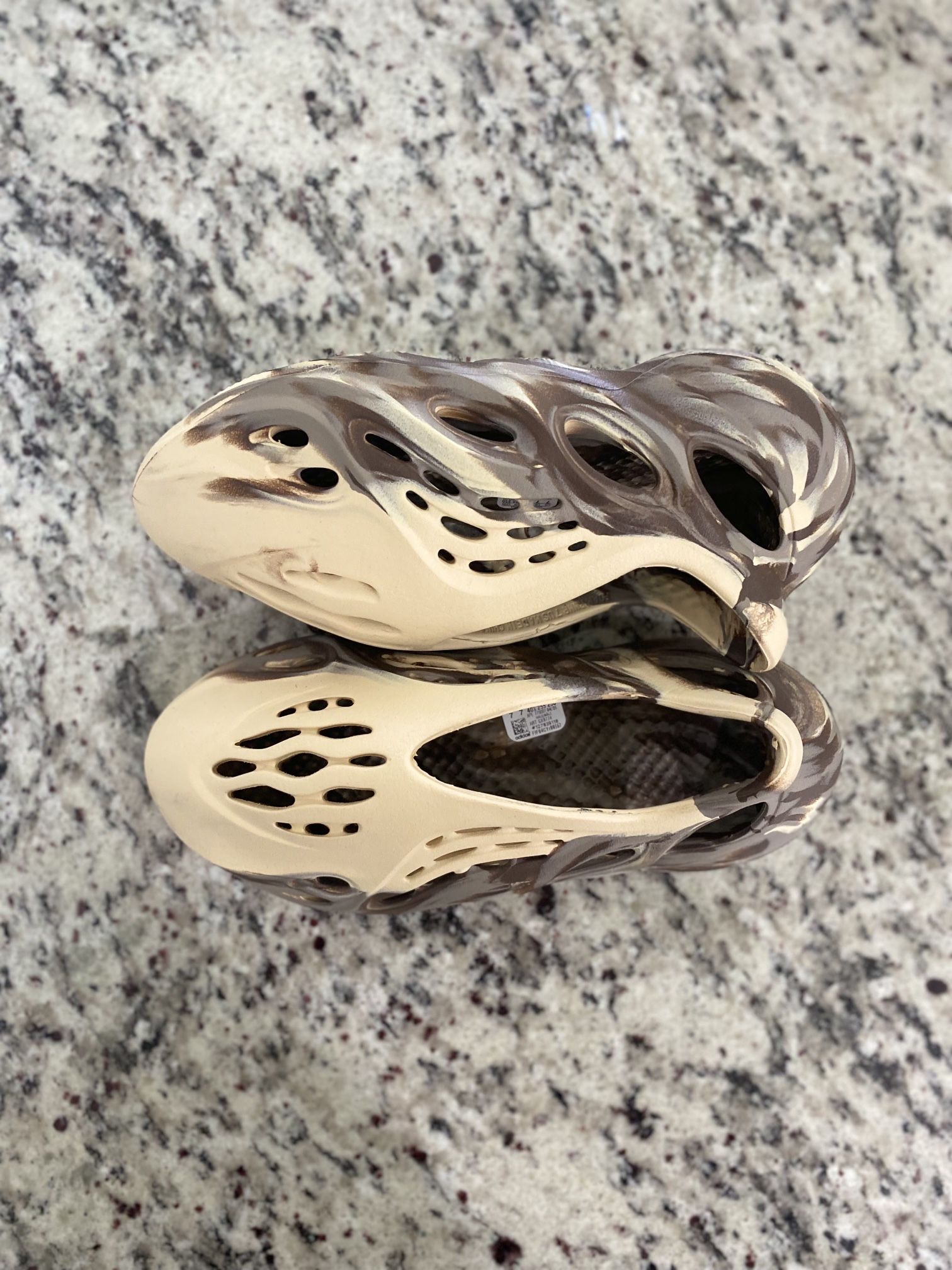 Clay Yeezy Foam Runners
