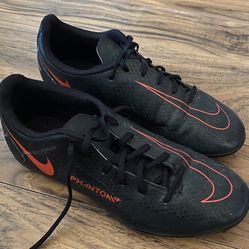 Nike Youth Soccer Cleats