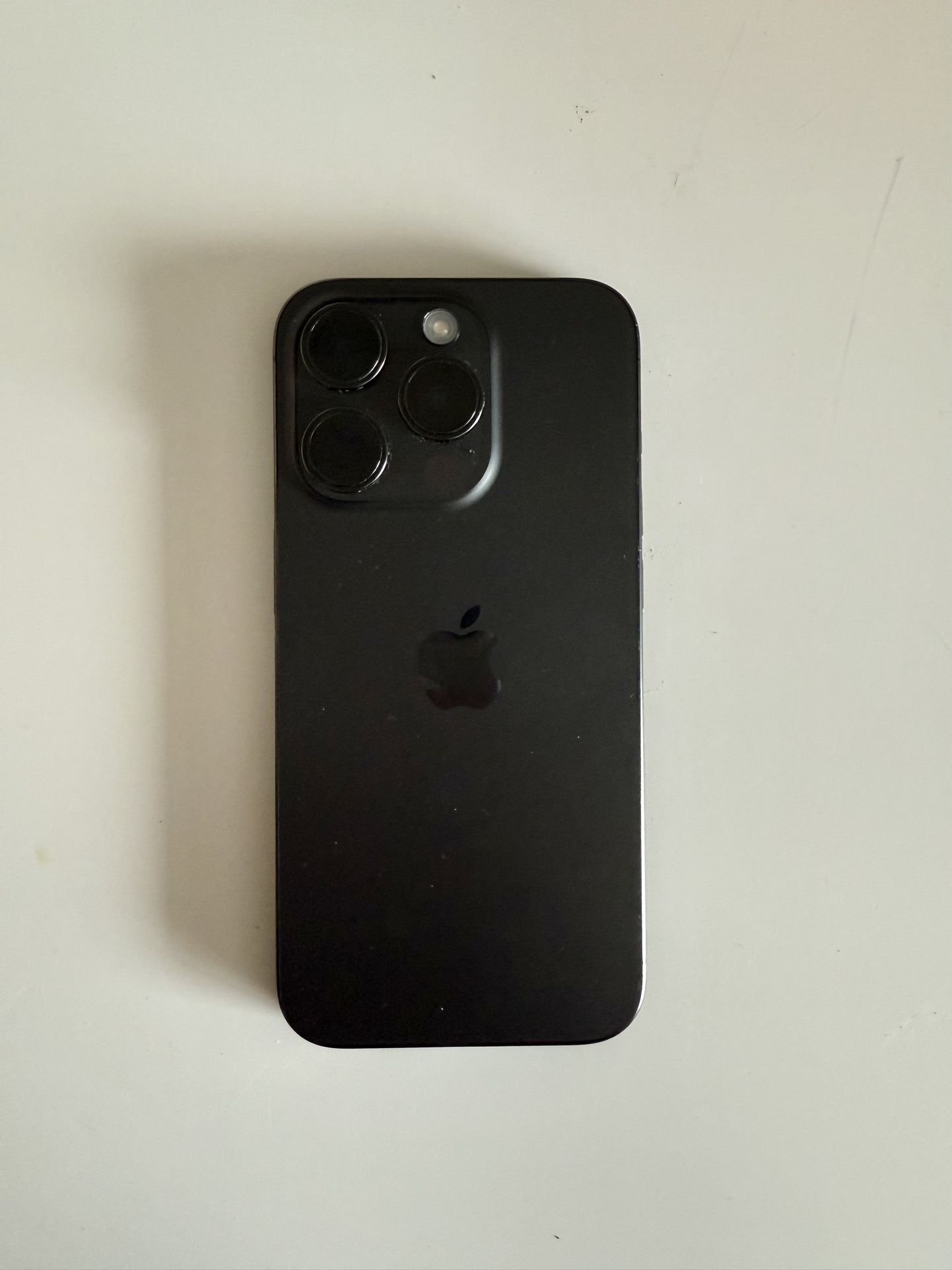 iPhone 15 Pro (Black)