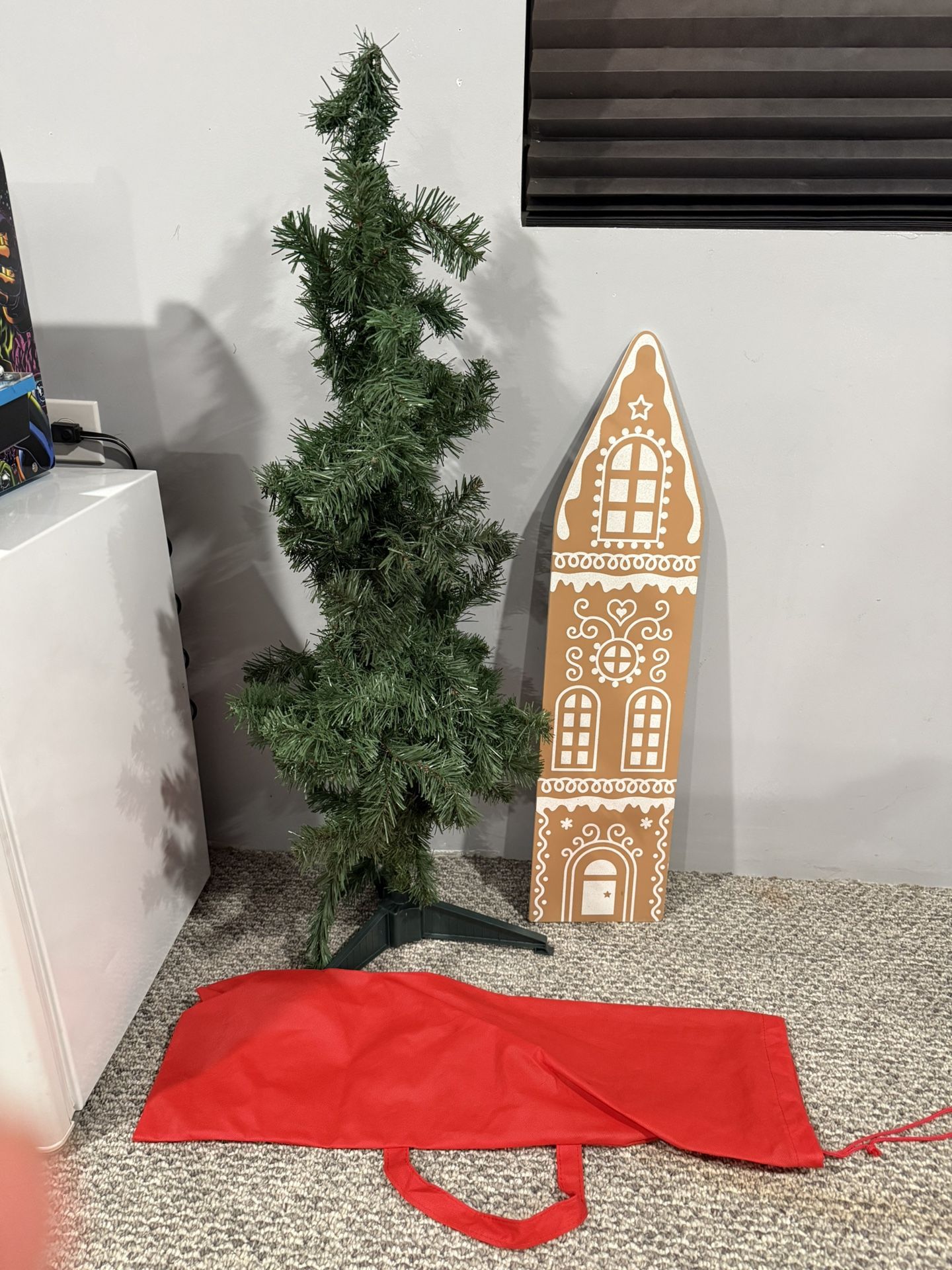3ft Artificial Christmas Tree with Gingerbread Decoration