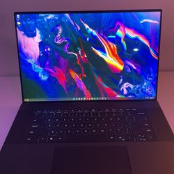 Dell XPS 17 9700 GTX 1650 Ti, i7 10750H, 16gb Ram, 500gb ssd