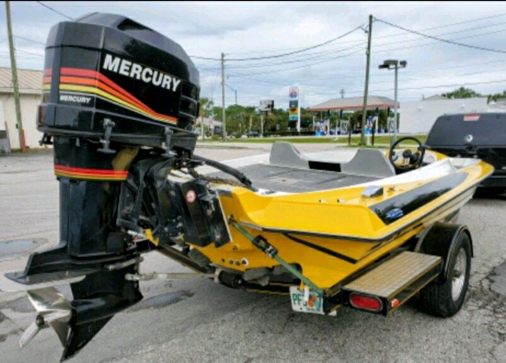 *PRICE REDUCED* 18' Laser (LTV) Tunnel Hull/Bass Boat (RARE) New Interior,Stereo,Paint,Jack