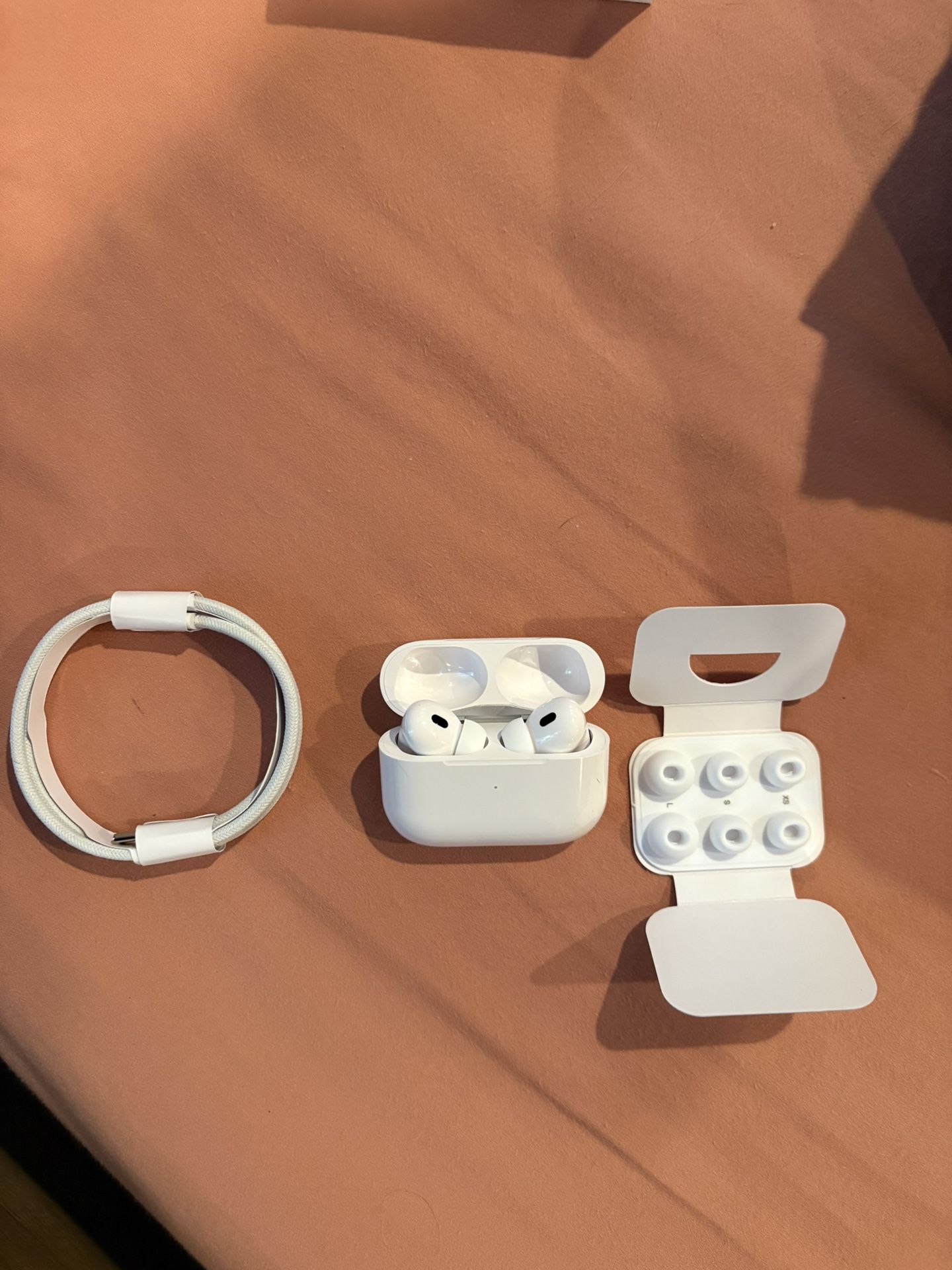 Apple Airpods gen 2 with case and receipt