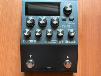 Boss IR-200 Amp & IR Cabinet Pedal