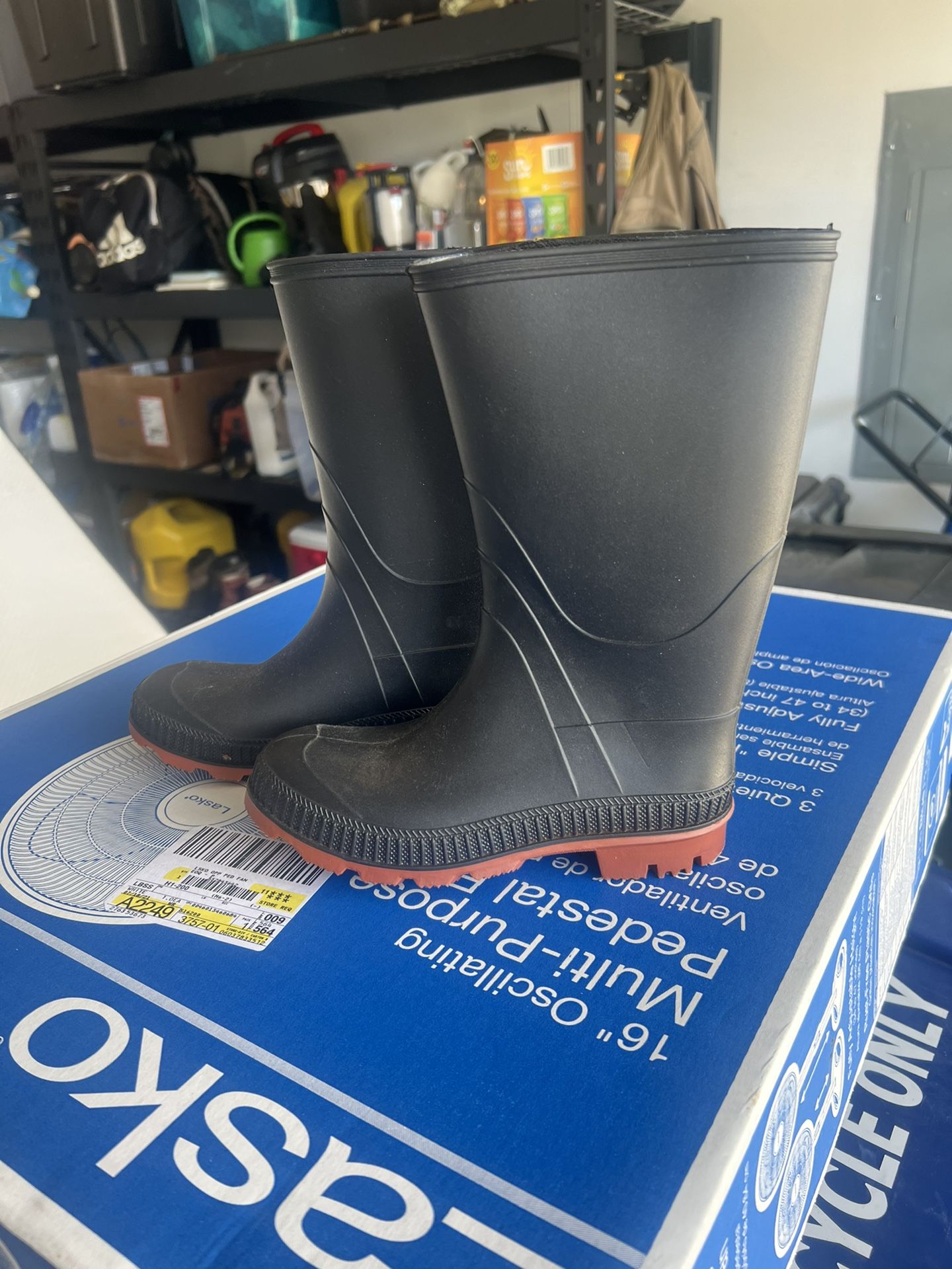 Kids Size 1 Rubber Boots