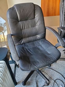 Swivel chair