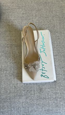 Betsy johnson size 11