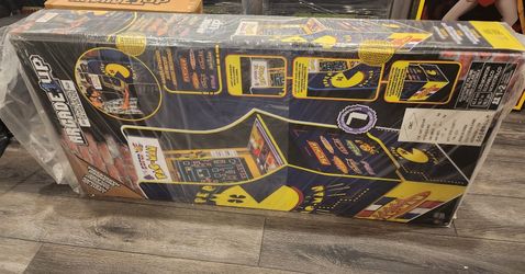 Arcade1Up Super Pac-Man & Stool