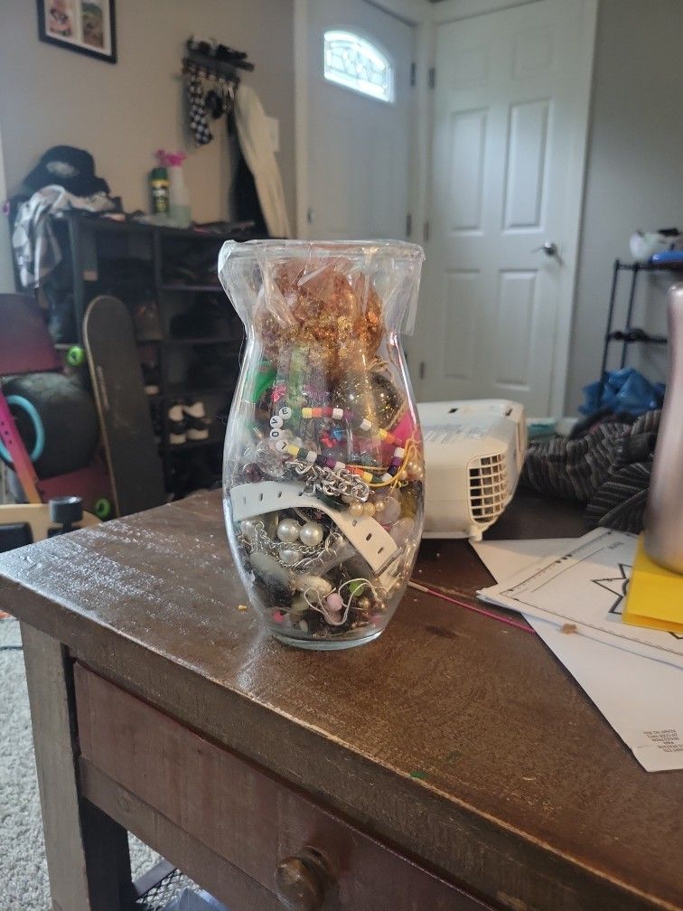 Jewelry jar