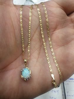 10k chain 18 inch long & opal pendant with diamonds