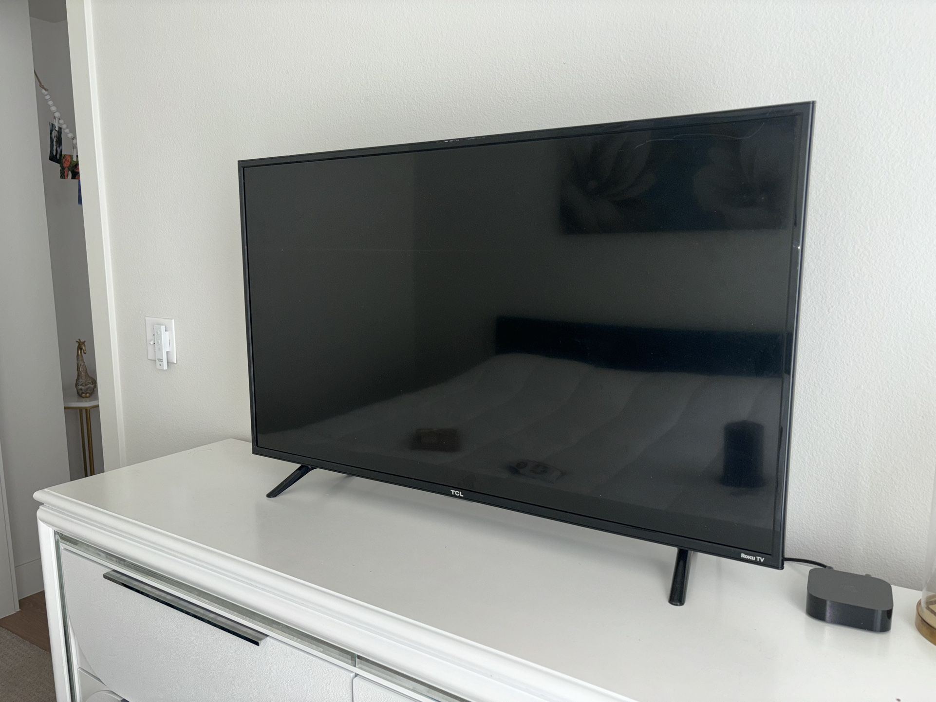 36” TV