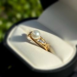 Jewelry 10k solid yellow gold 1.30CTW peal diamonds ring sz 7.00