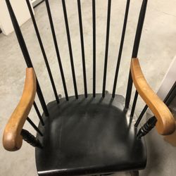 Antique Rocking chair