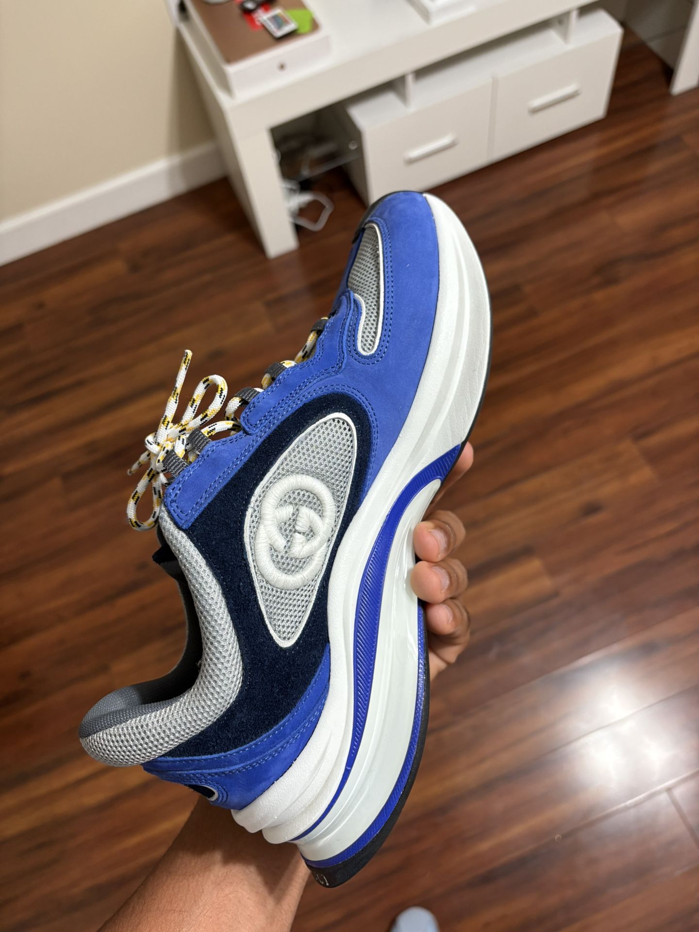 Gucci Authentic New Size 8.5 Men